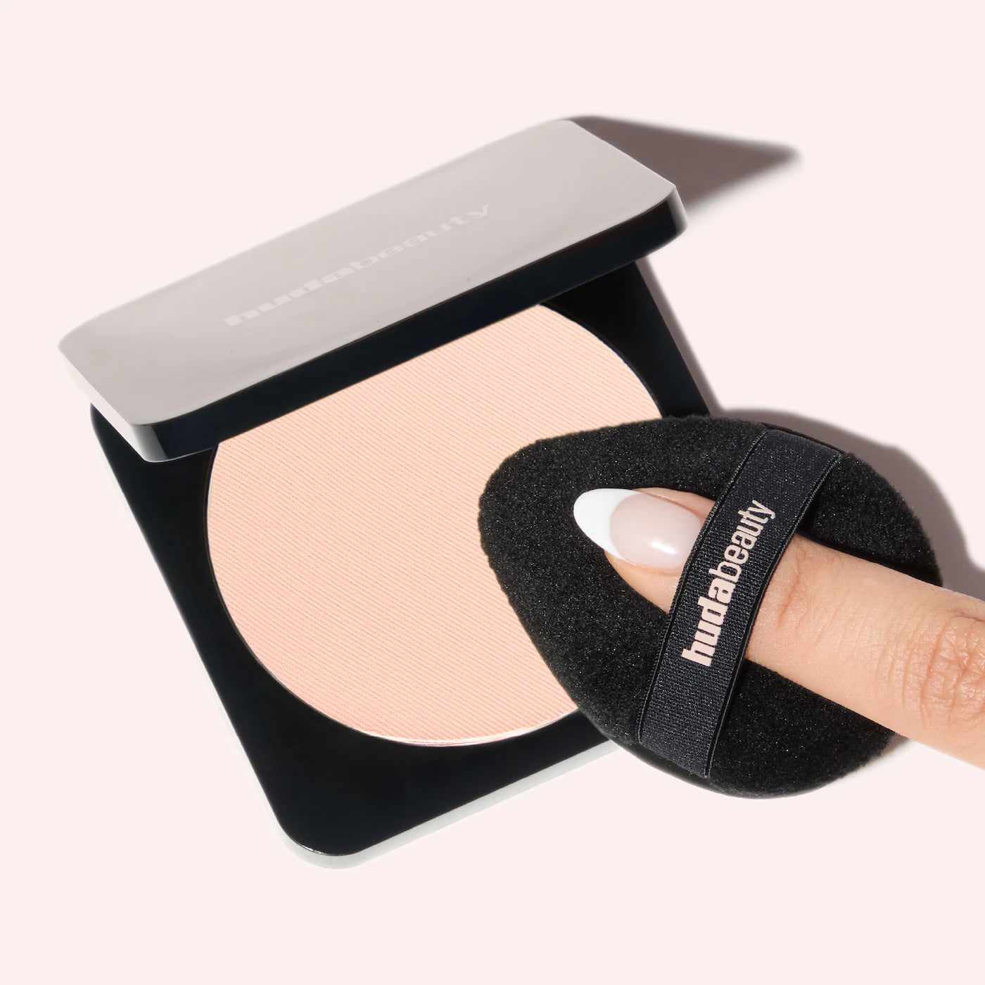 Huda Beauty Easy Bake Marshmallow Puff & Sponge - Product Shot 2 | Authentic in Egypt