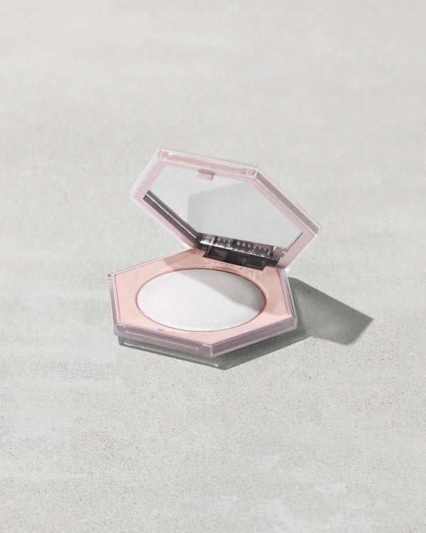 Fenty Beauty Diamond Bomb Highlighter