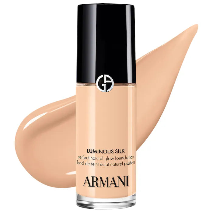 Armani Luminous Silk Natural Glow Liquid Foundation